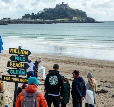 YMCA Cornwall Winter Beach Clean